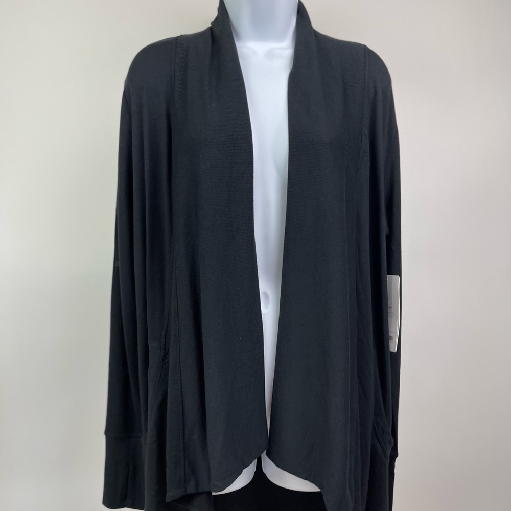 NWT Athleta Pranayama Wrap Size Small
